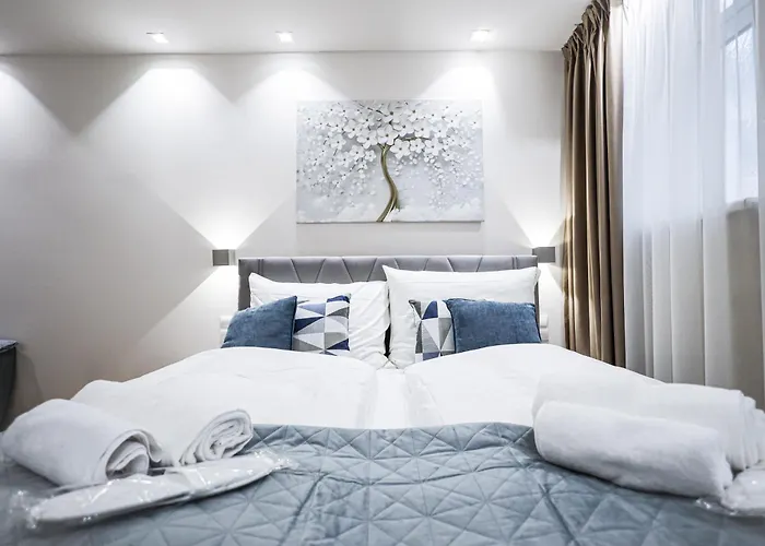 Apartment 1 Bdr - Silver, Right Near Schoenbrunn Palace